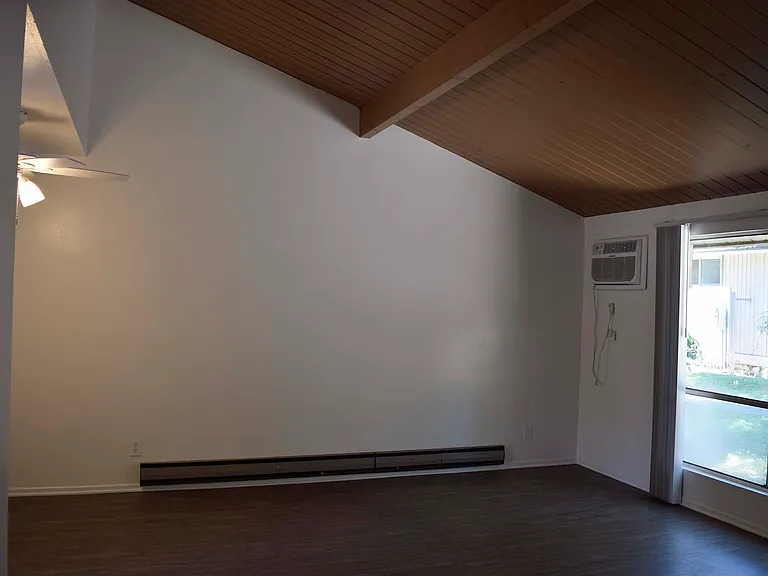 Ojai Gardens Apartments (Resort Apartments L.L.C.) — Photo 34