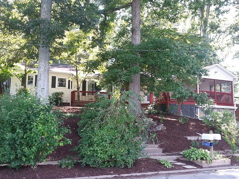 1st image of 724 Sylvan Blvd #A