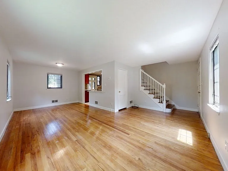 41 Grant Ave #41 — Photo 5