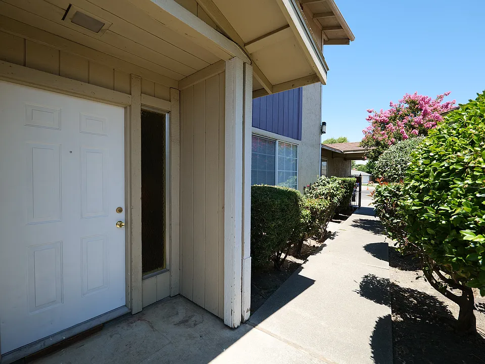 3214 Blue Ridge Cir