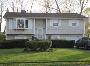 112 Riverside Dr, Brick, NJ 08724