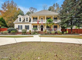 914 Old Swann Point Ave, Rocky Point, NC 28457