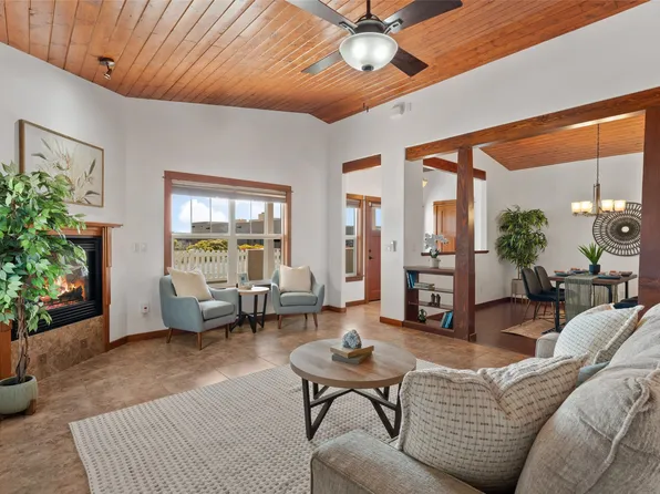 23 Willow Back Rd, Santa Fe, NM 87508