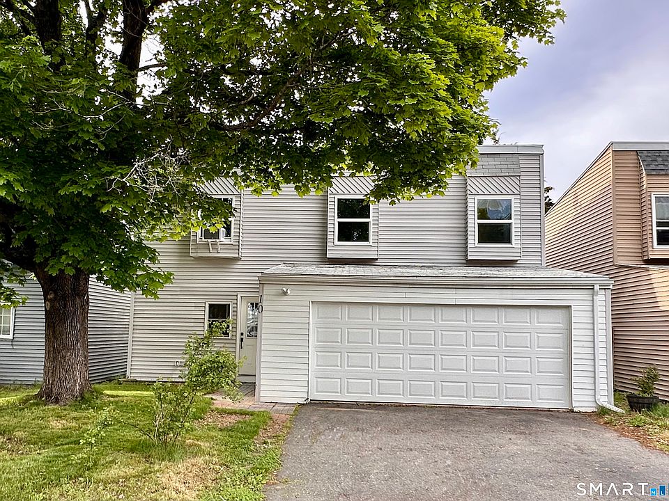 1st image of 10 Inverness Lane