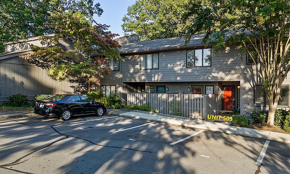 1st image of 503 Crowfields Ln