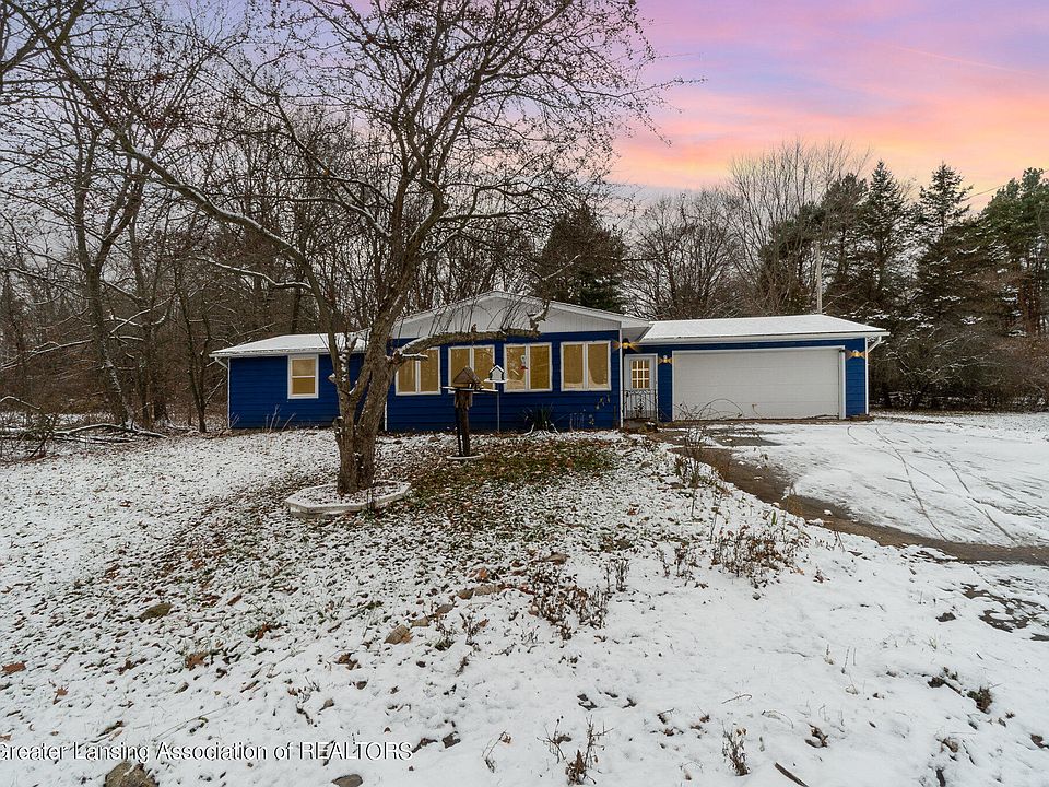 1138 Chesaning St, Saint Charles, MI 48655 Zillow