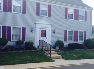 406 Oxford Lane #N, Monroe, NJ 08816