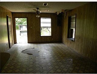 3rd image of 117 Willow Ln