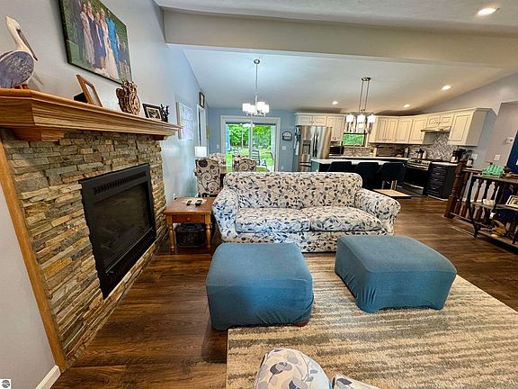 5th image of 1778 Penbroke Dr