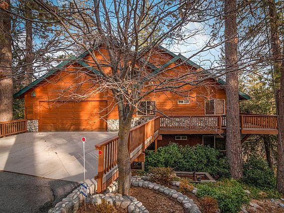 2nd image of 26652 Annandale Ct