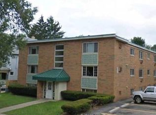 1383 W 114th St APT 206, Cleveland, OH 44102