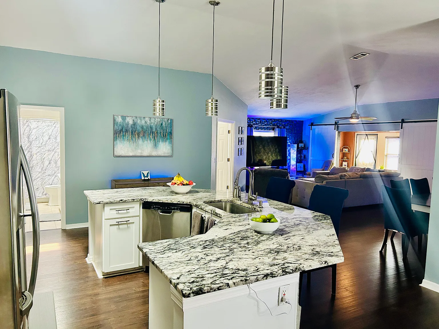 1456 Bay Grove Dr — Photo 3