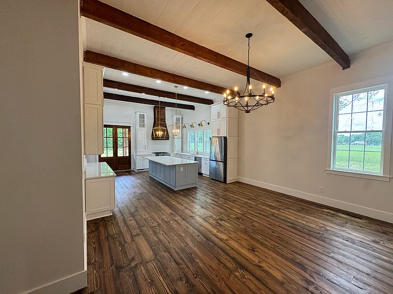 205 Railroad Rd — Photo 6