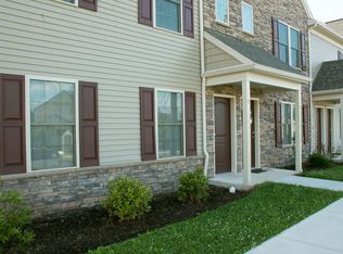 130 Tom Ave APT G, Ephrata, PA 17522