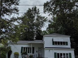38322 Roselawn Ave, Willoughby, OH 44094