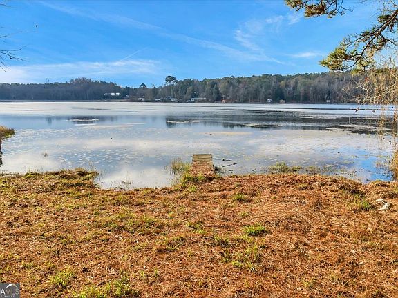 4th image of 304 N Lake Dr