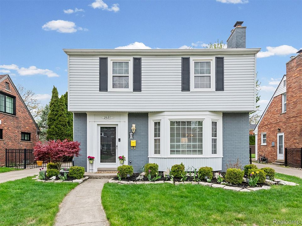1st image of 2621 Woodland Ave