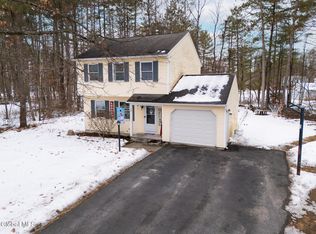 17 Primrose Avenue, South Glens Falls, NY 12803