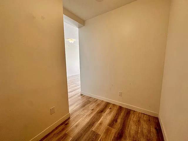 128 King St N #906 — Photo 7