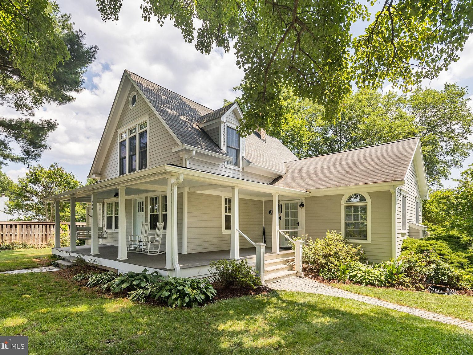 690 Dranesville Rd, Herndon, VA 20170 Zillow