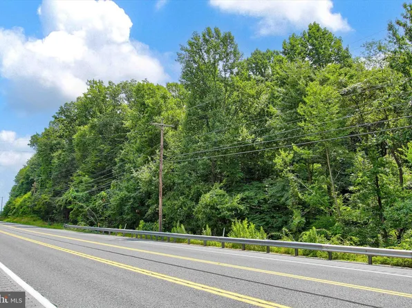 4273 Chambersburg Rd, Biglerville, PA 17307