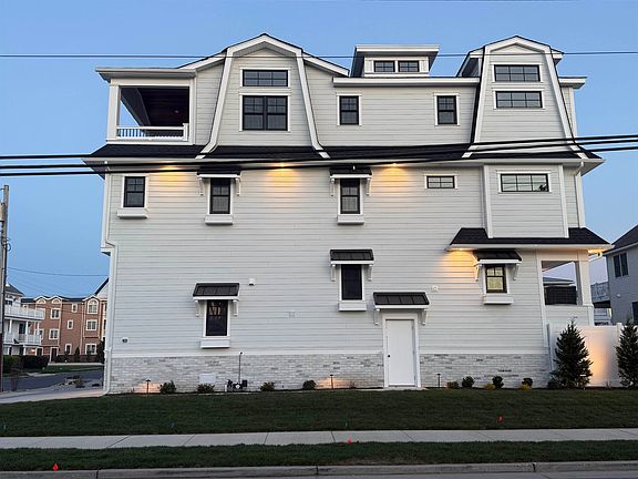 3rd image of 34 55th St