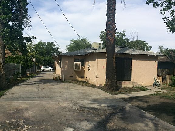 2nd image of 225 NW 2nd Ave