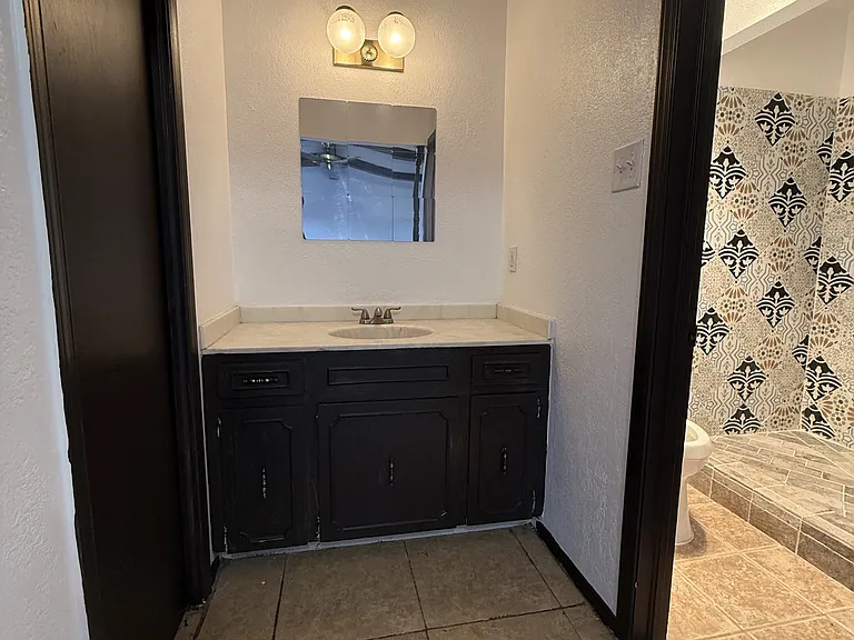 6455 Belton Rd — Photo 11