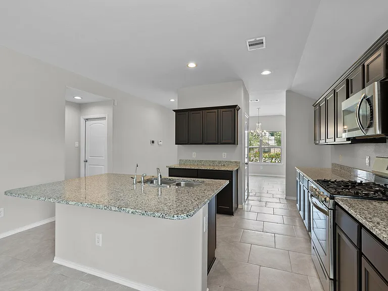 10146 Shagbark Hickory Ct — Photo 11