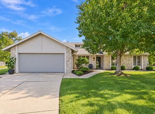 8415 Creekside Pl, Fort Wayne, IN 46804