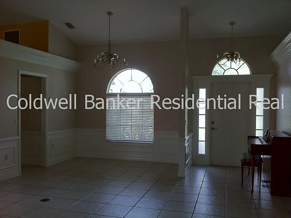 Inside Front Ent and Dining Rm