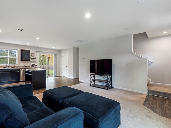 5th image of 2519 Solomon Ln