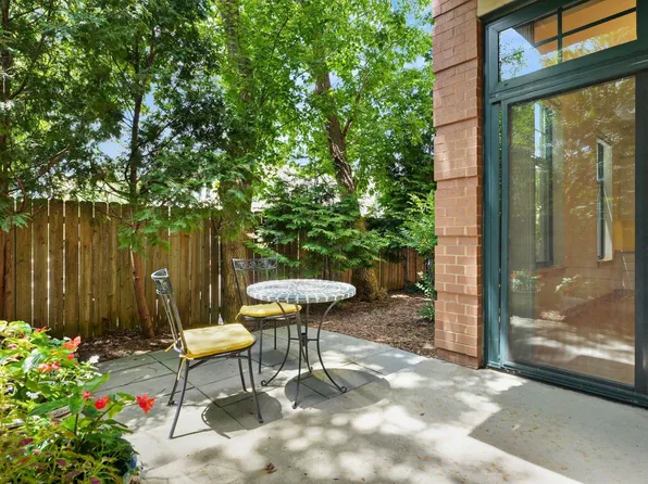 533 W Main St APT 112, Madison, WI 53703