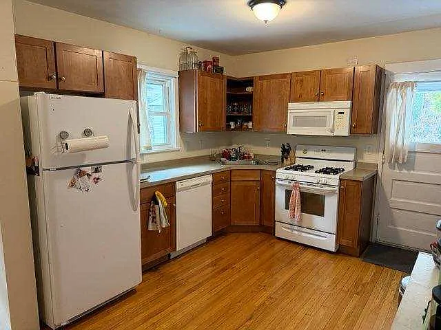 192 Ryan St #1 — Photo 2