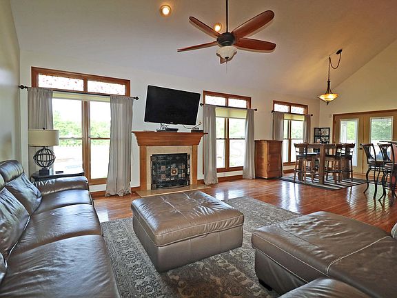 4th image of 13194 Brandon Cir