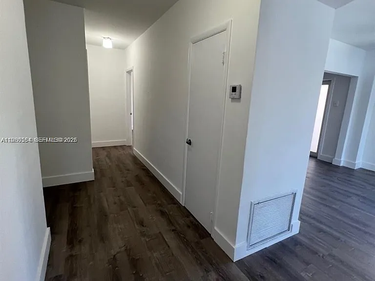 462 Golden Isles Dr #202 — Photo 14