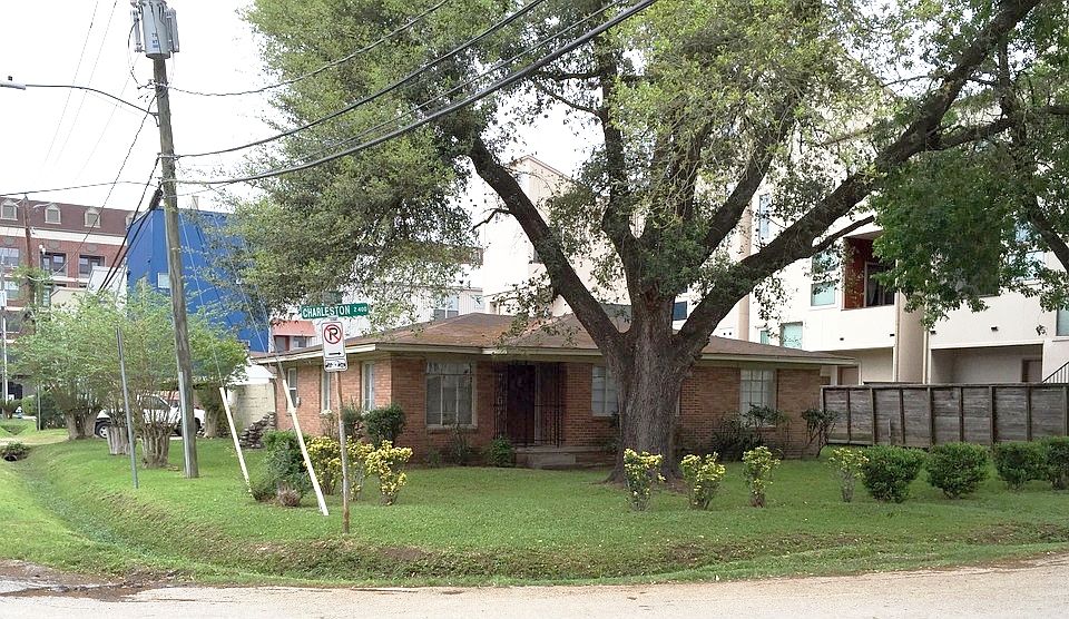 2nd image of 2407 Charleston St
