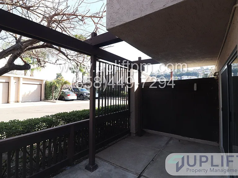 23668 Country Villa Rd — Photo 23