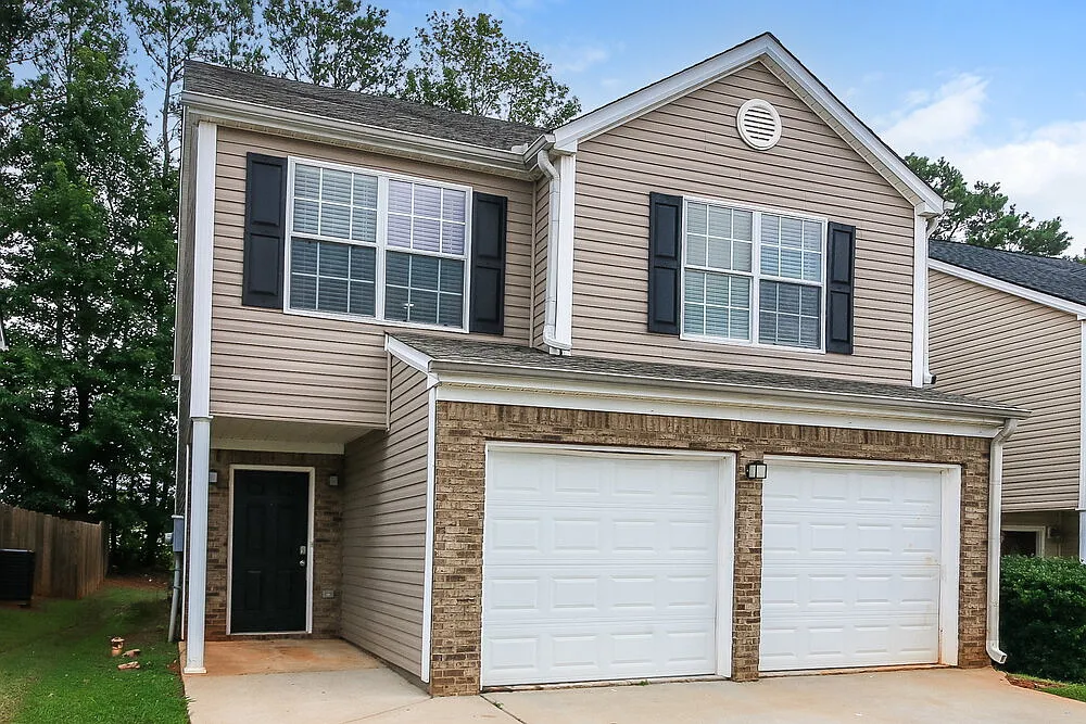 4 bed, 2.5 bath, 1970 sqft, $2,195 — Photo 4