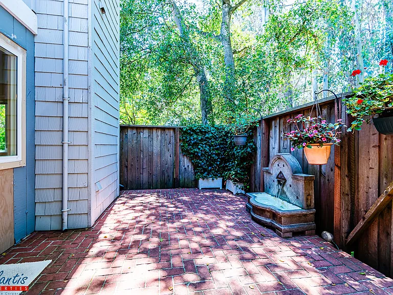 2931 Leotar Cir — Photo 7