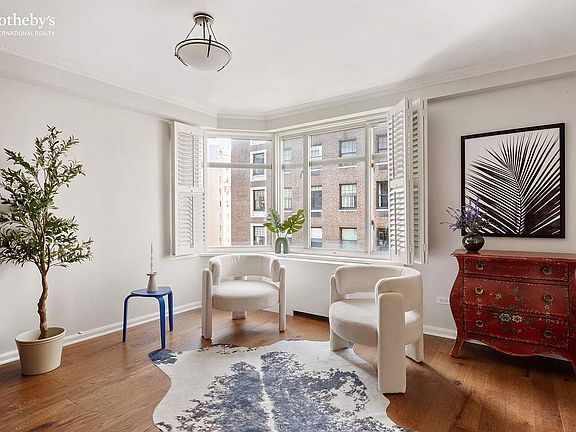 3rd image of 65 E 76th St APT 10B