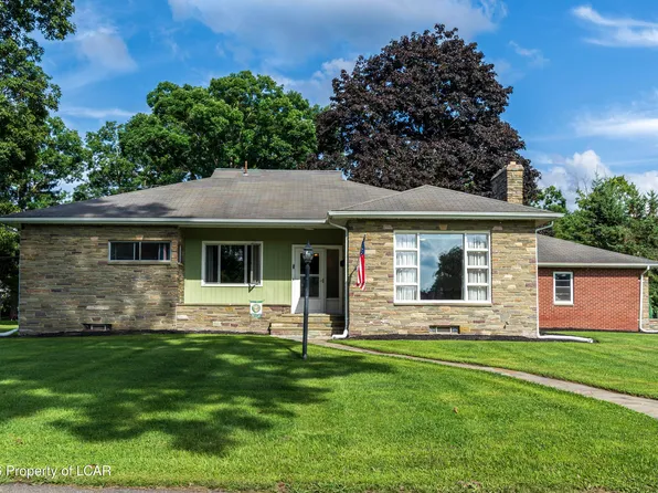 12 Beech St, Mountain Top, PA 18707