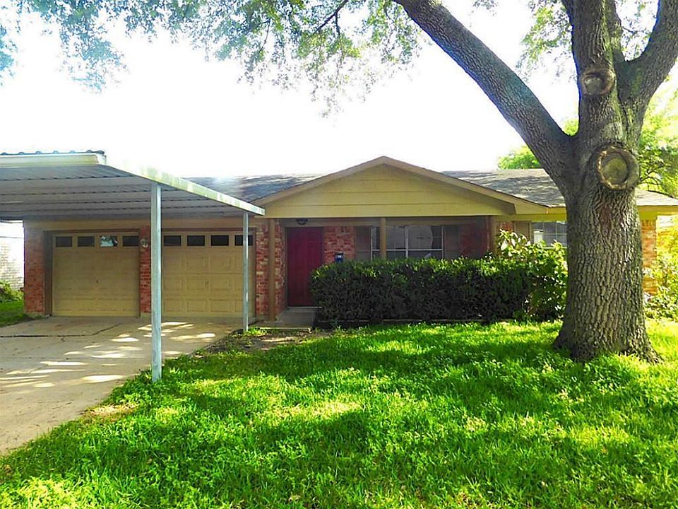 1st image of 813 N Kaufman Dr