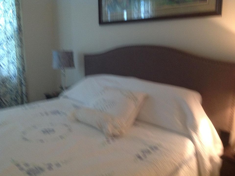 1st image of 3976 Bishopwood Ct E #5