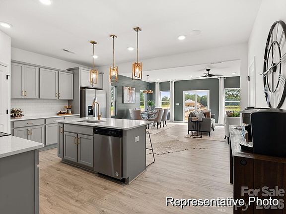 4th image of 397 Drawbar Dr #128