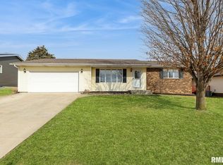 1206 27th Ave N, Clinton, IA 52732