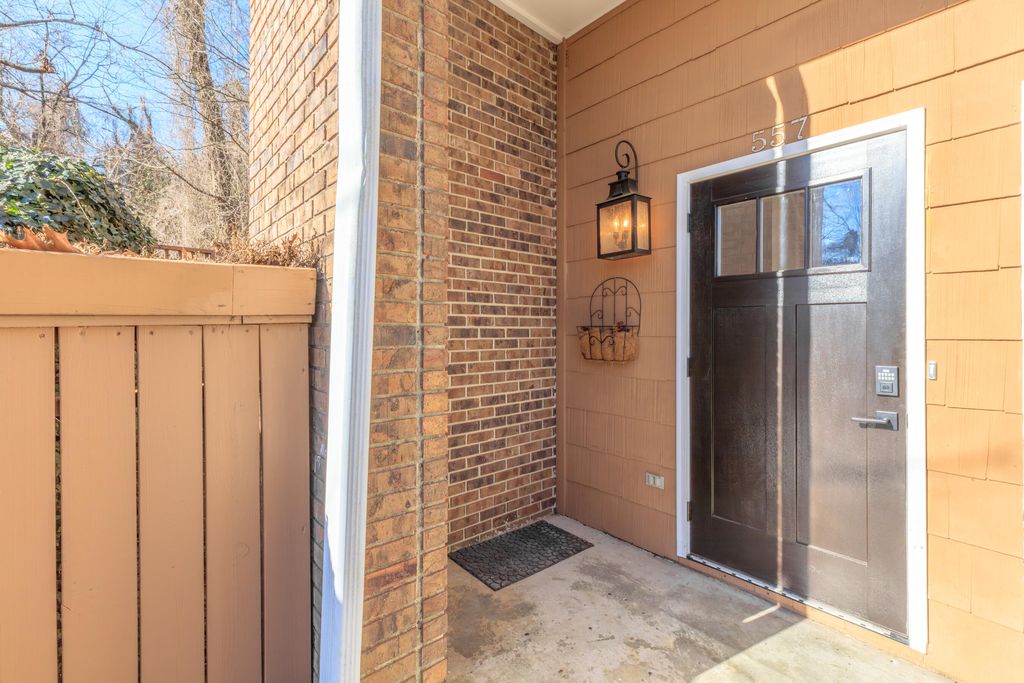 557 Winterview Ln, Chattanooga, TN - View 3
