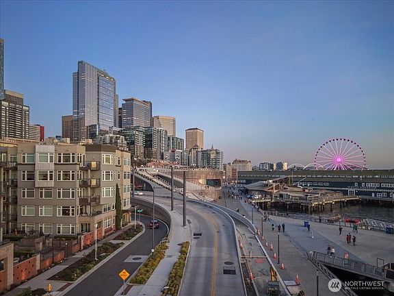 3rd image of 1900 alaskan way #108