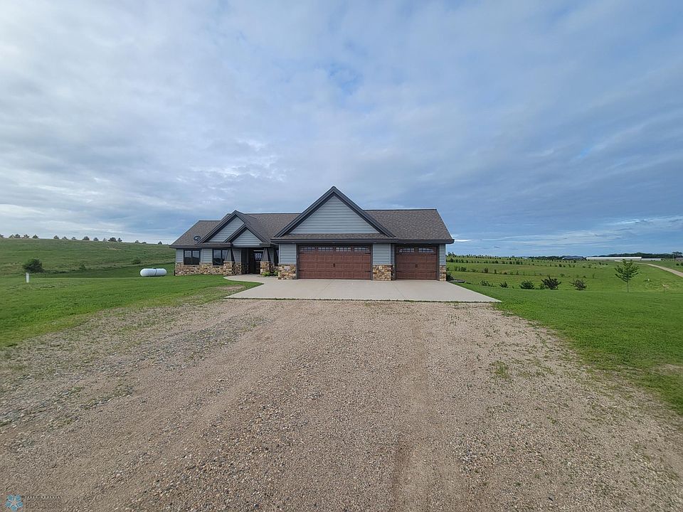 1st image of 11003 Eagles Nest Dr