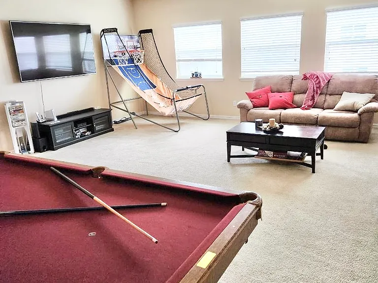 2103 Candlenut Cir — Photo 17